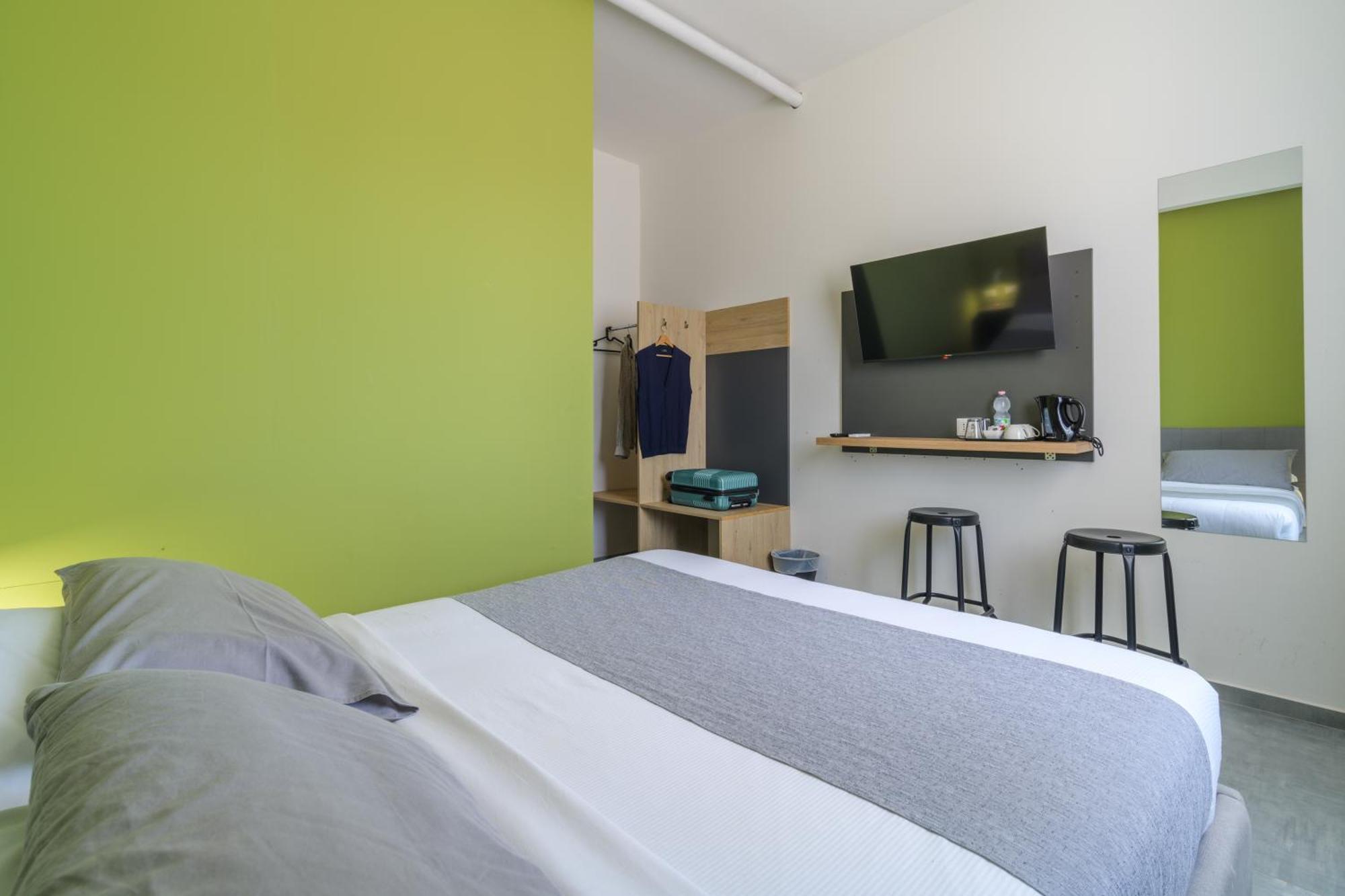 Room 65 Катания Экстерьер фото