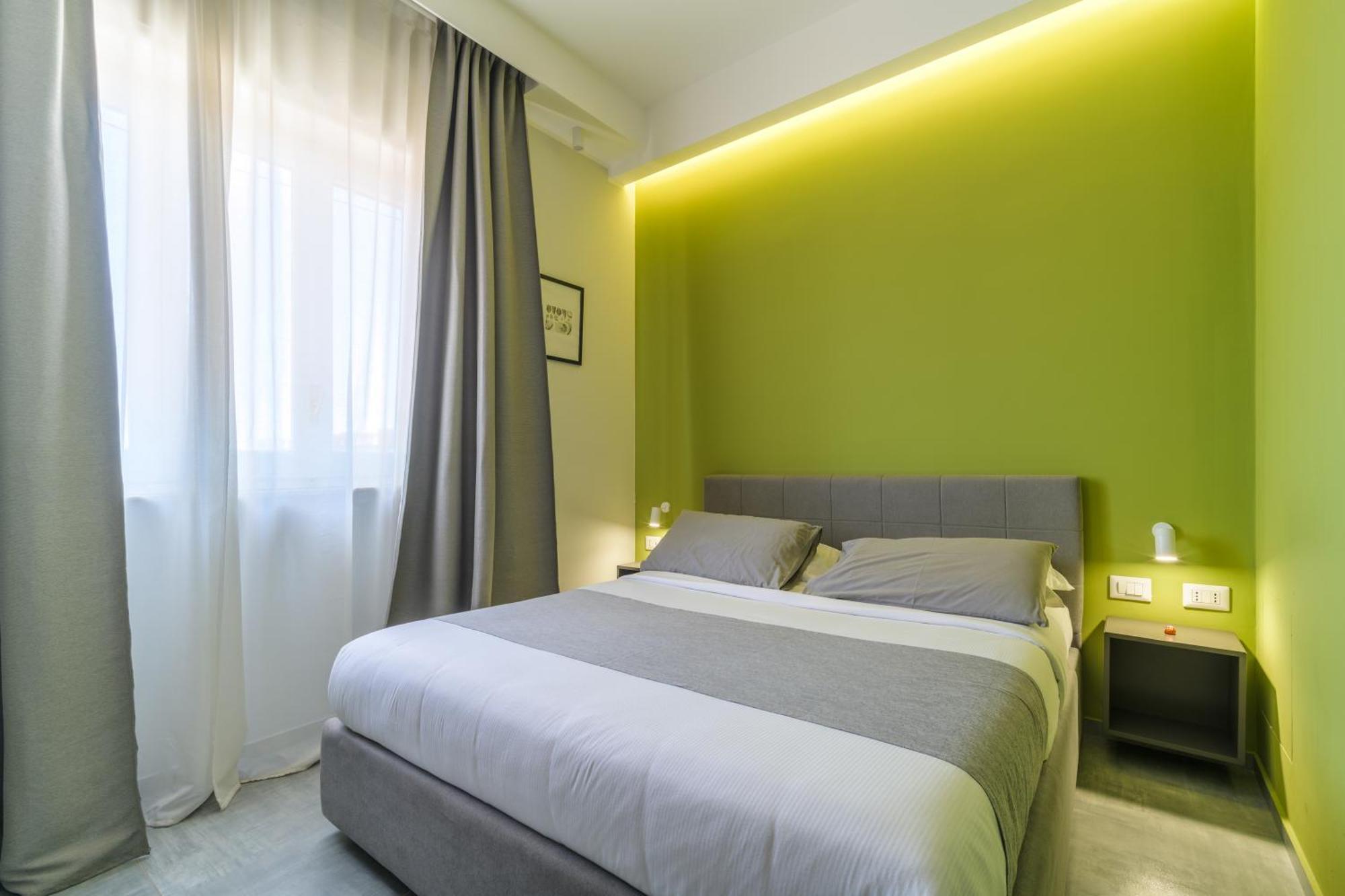Room 65 Катания Экстерьер фото